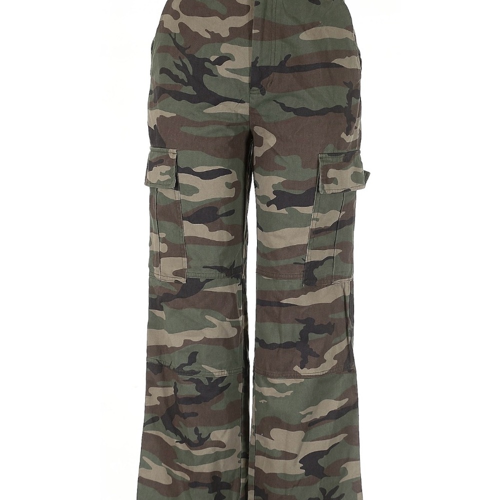 Forever 21 Camouflage Trousers